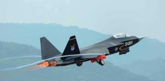 Αυτό είναι το νέο κινεζικό σούπερ μαχητικό (Video)