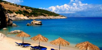 «Εκτόξευση» για τον τουρισμό στα Ιόνια νησιά το 2016