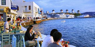 Αυξήθηκαν οι τουρίστες, μειώθηκαν τα έσοδα