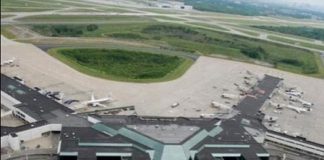 Αναγκαστική προσγείωση λόγω καπνού στον κινητήρα