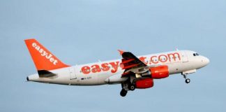 Οπαδοί έκαναν άνω κάτω πτήση της EasyJet