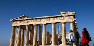 ΙΝΣΕΤΕ: ”Εθνικός πρωταθλητής” ο τουρισμός