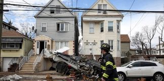 Αεροπλάνο συνετρίβη σε κατοικημένη περιοχή του Νιου Τζέρσεϊ