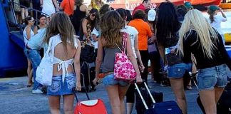 Αύξηση 30% των Ρώσων τουριστών στην Ελλάδα το 2016