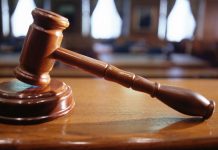 Τα πρώτα εμπόδια για το νέο διάταγμα Τραμπ