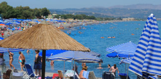 Die Welt: 70% πάνω ο ελληνικός τουρισμός το καλοκαίρι