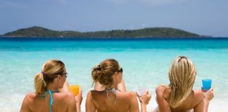 Πάνω από 1 εκατ. Ρώσοι τουρίστες αναμένονται φέτος στην Ελλάδα