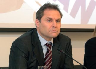 Aegean: «Από το ρετιρέ…στο υπόγειο.»