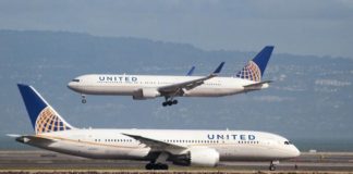 “Τα βρήκε” η United με τον επιβάτη που έσυραν εκτός πτήσης