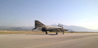 Η τελευταία πτήση των θρυλικών Phantom (Video)