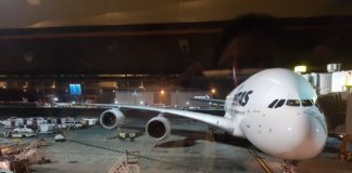 Αεροπλάνο της Qantas γύρισε πίσω λόγω προβλήματος στον κινητήρα