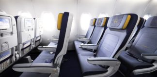 Το “μυστικό” κουμπί για να κάθεστε πιο άνετα στο αεροπλάνο