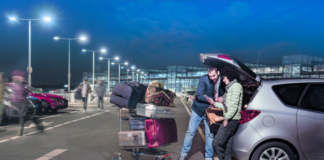 Paypal: Οι Έλληνες προτείνουν στους ξένους να ταξιδέψουν Ελλάδα