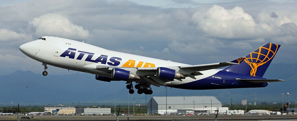 1024px-Atlas_Air_747_Freighter_out_of_ANC_(6479959499)