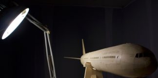 Ένα αεροπλάνο φτιαγμένο από… χαρτί! (βίντεο)