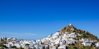 Η Ίος «μαγνητίζει» τη Vogue