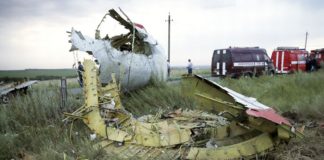 Δεν ανήκουν στο αεροσκάφος της πτήσης MH370Η τα συντρίμμια στις Σεϋχέλλες