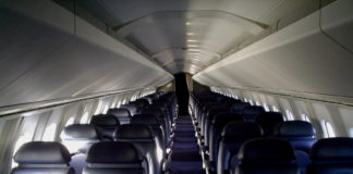 Γιατί κρυώνετε μέσα στο αεροπλάνο;