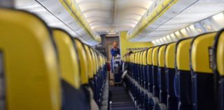 Η Ryanair αναζητά προσωπικό σε Αθήνα και Θεσσαλονίκη