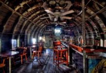 Κόστα Ρίκα: Το αεροσκάφος που μετατράπηκε σε bar-restaurant! (φωτο)