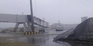Ο κυκλώνας Ίρμα «διέλυσε» το αεροδρόμιο του Αγίου Μαρτίνου (βίντεο)