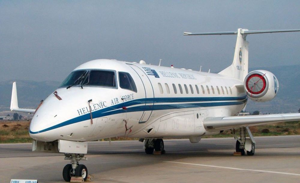 erj-135l