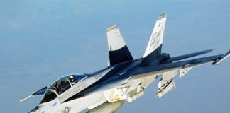 Ταξίδι του μέλιτος με στρατιωτικό αεροσκάφος είχε ζητήσει ο Αμερικανός ΥΠΟΙΚ