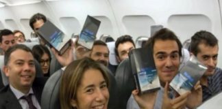 Μία πτήση με δώρο ένα Samsung Galaxy Note8 για όλους!