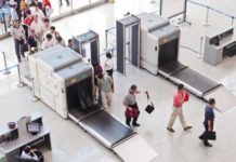 Η Βρετανία κάνει την αρχή: Προς κατάργηση τα 100 ml στα αεροδρόμια