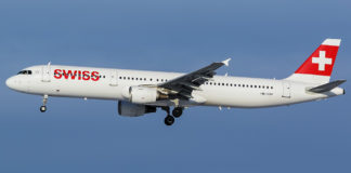 Αναγκαστική προσγείωση αεροσκάφους για ένα… ποτήρι σαμπάνια!