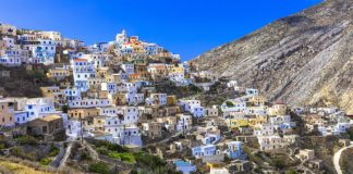 Κυκλάδες VS Δωδεκάνησα: Οι ρυθμοί της τουριστικής ανάπτυξης