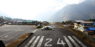Το πιο επικίνδυνο αεροδρόμιο στον κόσμο (βίντεο)