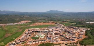 Ο θρύλος του NBA Dominique Wilkins στην Ελλάδα για το NBA Basketball School στην Costa Navarino