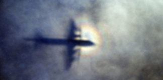 Ξεκινούν νέες έρευνες για το χαμένο αεροσκάφος της Malaysia Airlines