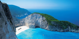 «Μπουμ τουριστών για την Ελλάδα»