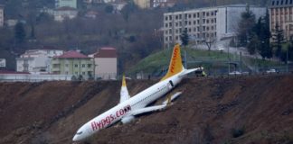 Τουρκία: Αίτημα να γίνει βιβλιοθήκη το αεροπλάνο που βρέθηκε στον γκρεμό