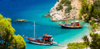 Εκρηκτική αύξηση αεροπορικών κρατήσεων για την Ελλάδα το καλοκαίρι