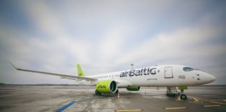 To πρώτο Bombardier CS300 της airBaltic για το 2018