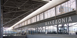 «Εφοδος» στα γκισέ της Turkish Airlines στο αεροδρόμιο «Μακεδονία»