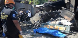 Φιλιππίνες: Συνετρίβη αεροπλάνο πάνω σε σπίτι- 10 νεκροί