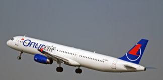 «Βουτιά» αεροπλάνου σχεδόν 30.000 πόδια σε 5 λεπτά! (vid)