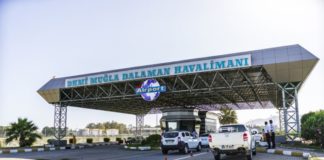 Τραγικός θάνατος για τουρίστα: Έπεσε από αεροπλάνο μέσα στο αεροδρόμιο