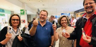 Κέρασε ούζο για καλό μήνα το Αεροδρόμιο Αθηνών