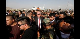 Επίθεση καμικάζι με 23 νεκρούς στο αεροδρόμιο της Καμπούλ