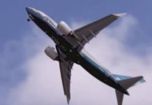 Γιγάντιο Boeing κάνει μια σχεδόν κάθετη απογείωση (vid)
