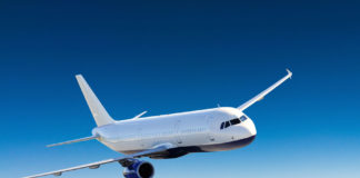 Μεθυσμένο ζευγάρι Βρετανών τα έκανε άνω κάτω σε πτήση