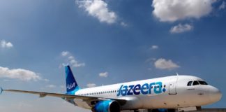 Κινητήρας αεροσκάφους έπιασε φωτιά στην προσγείωσή του (vid)