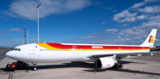 Αεροσκάφος της Iberia έκανε αναγκαστική προσγείωση στη Βοστόνη