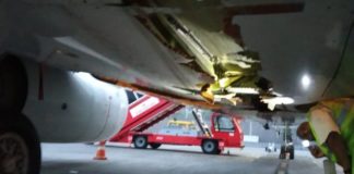 Αεροσκάφος της Air India έπεσε πάνω σε τοίχο κατά την απογείωση