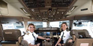 Ελληνίδα πιλότος της Emirates περιγράφει πως είναι να κουμαντάρεις ένα Boeing 777